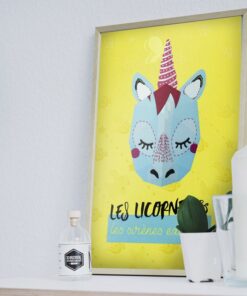 Alternative view of Affiche mini trophée Licorne