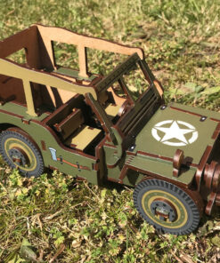 Alternative view of Trophée en bois Voiture militaire