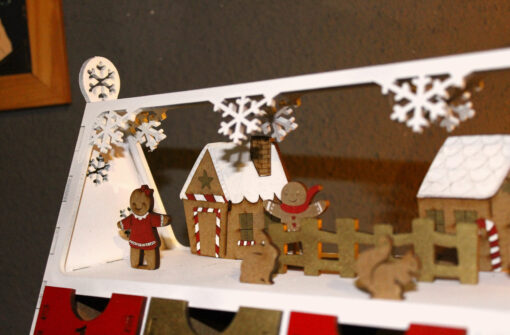 Calendrier de l'avent Sapin en bois – Image 3