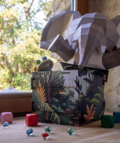 Alternative view of Petit Éléphant Surprise